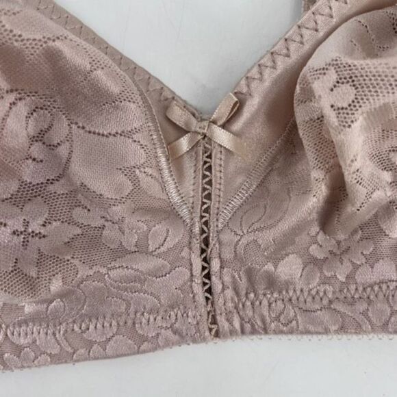 NwT Bali Women's Double Support Lace Spa Closure Wirefree Bra Beige Size 38B NWT - Picture 8 of 10
